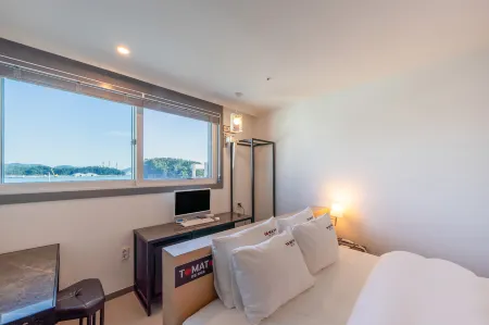 Sacheon (Samcheonpo) Hotel Tomato Отели рядом с достопримечательностью «Hallyeohaesang National Park of Sacheonsi»