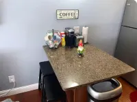 Condo, Walk To Stadium And Free Parking!!!!!