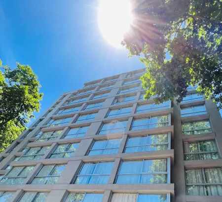 Smart Hotel Montevideo Отели рядом с достопримечательностью «Museum of Pre-Columbian and Indigenous»