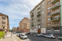 Cialdini Apartment Close to the City Center