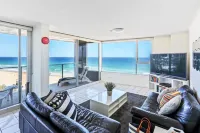 One the Esplanade - Homestays