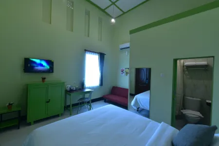 Hotel Irian Surabaya Отели в г. Pabean Cantikan