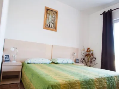 Apartments Paula Hotels in der Nähe von Dječje igralište Perla Nero