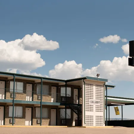 Motel 8 Laramie