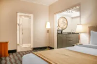 إمباير سويتس