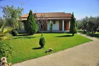 Lefkothea Villas with Large Pool, BBQ & Playground - Villas
