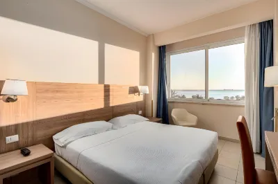 Hotel Mediterraneo Các khách sạn gần Civitavecchia Port