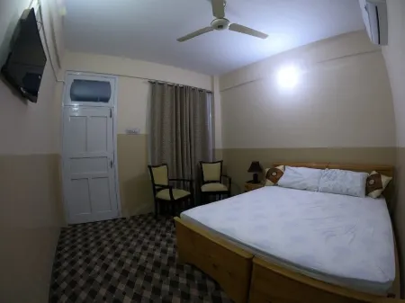 Citi Hotel Gilgit Отели рядом с Аэропорт Гилгит