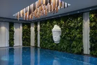 Boutique Hotel Corso - Pools