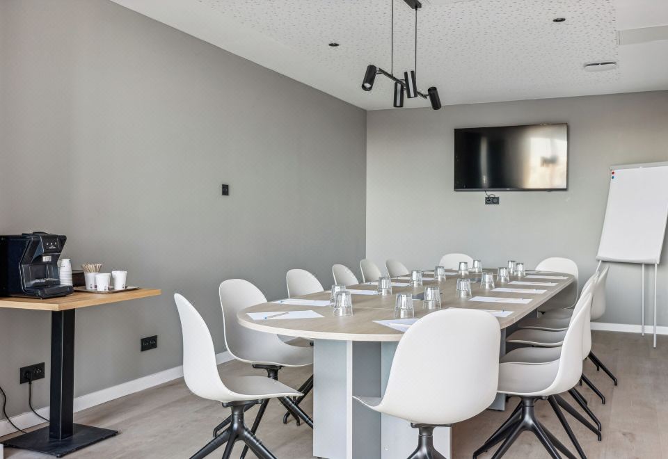 호텔 아케나 세리스 발 데 유럽