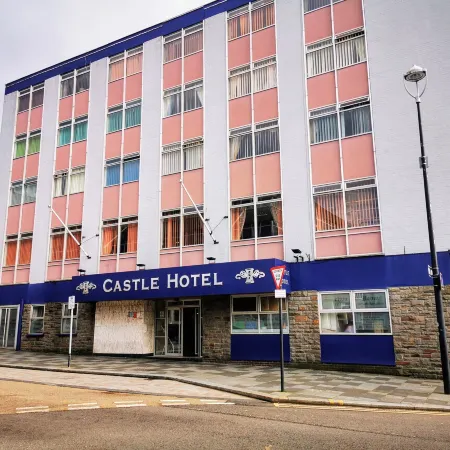Castle Hotel