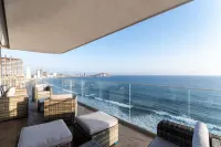 크리스탈 베이 아파트먼트