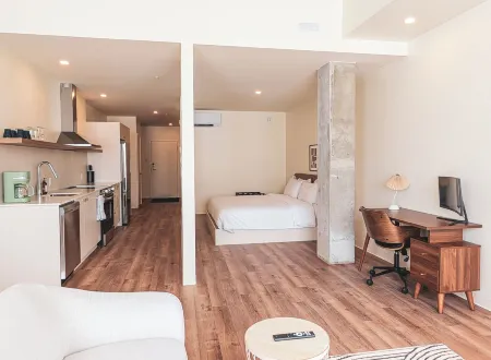 Terminus Hôtel Отели рядом с достопримечательностью «Rue Sainte-Anne»