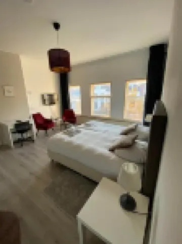 Hotel La Noire - Delft City Centre