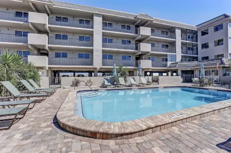 Seaboard Condo with Breathtaking Views of the Ocean by RedAwning