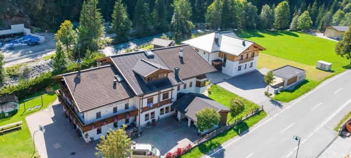 Chalet in Saalbach Near Ski Lift Hotels in Saalbach