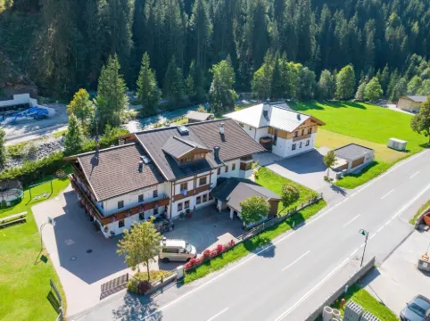 Chalet in Saalbach Near Ski Lift