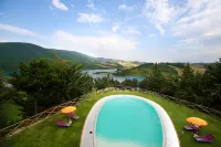 Colle Sul Lago Hotels in San Severino Marche