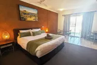 The Gidgee Inn Hotels in Cloncurry