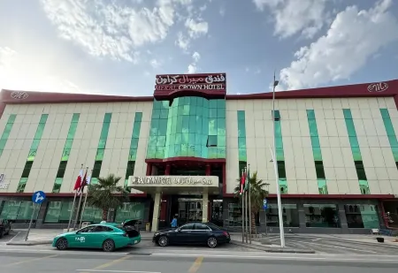Meral Crown Hotel
