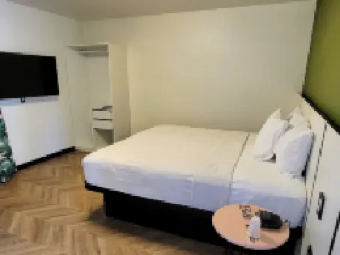 The Bell Vista Hoteles en Burbank