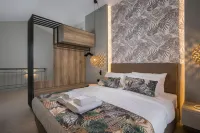 Mare Blue Suites