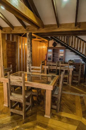 Hotel Hacienda Dorotea Отели рядом с достопримечательностью «Yellow Plum tent house»