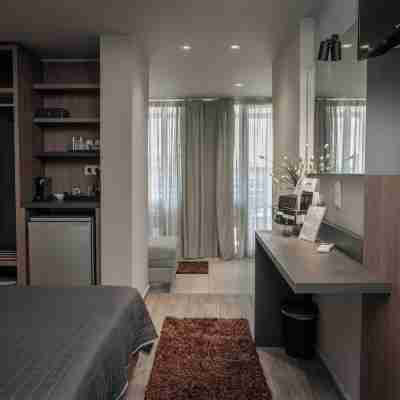 Elizabeth Queen Luxury Rooms Rooms