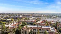 Beautiful Newly Remodeled 2-Bdrm Biltmore Condo - Bungalow