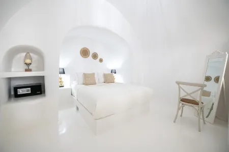 Ambi Villas Santorini Отели рядом с достопримечательностью «Тирасия»