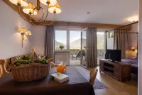 Hotel Finkennest - Panoramic Garden Resort Hotels in Schenna