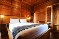 Azana Essence Villa Tabitha Lombok Hotels in Sekaroh
