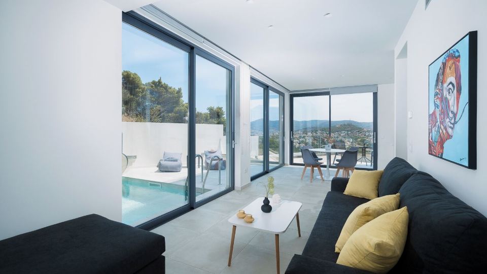 White Cliff Luxury Suites
