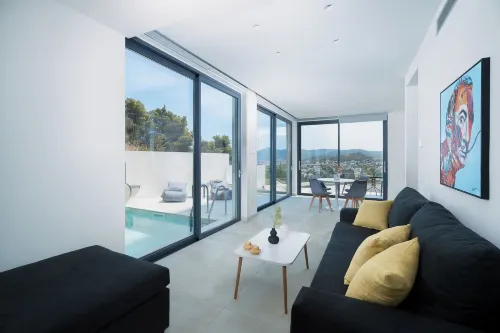 White Cliff Luxury Suites - Bintang 4