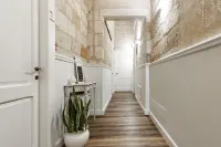 Vittoria Luxury House