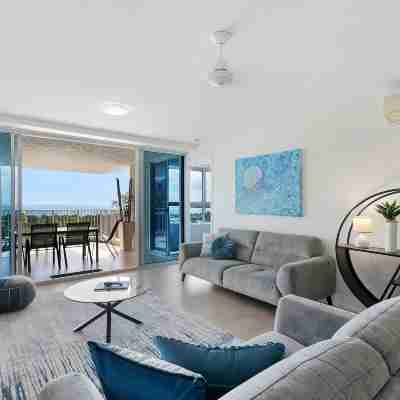 Azure Sea Airlie Beach Resort Rooms