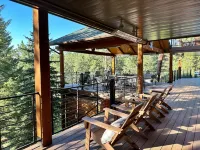 Juniper Lodge & Treehouses Hotels in Evergreen