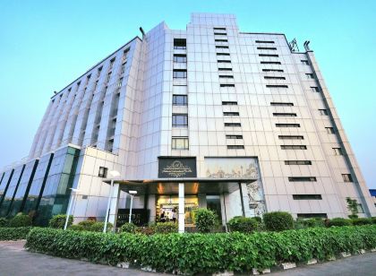 Aristocrat Hotel