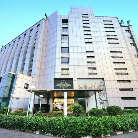 Aristocrat Hotel