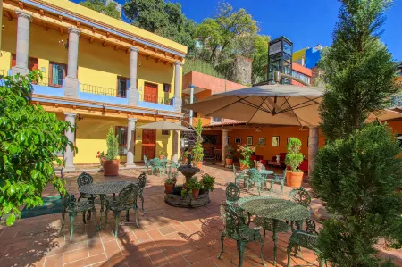 艾爾梅森得勞斯坡艾塔斯飯店