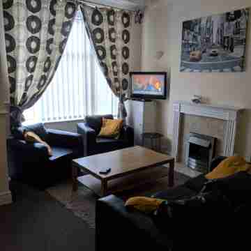 4 Bedroom House at Fern Lodge Preston Serviced Accommodation - Free WiFi & Parking Others