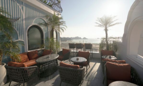 The Moon Boutique Hotel Cat Ba