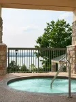 Chateau on the Lake Resort Spa and Convention Center - Kylpyammeita