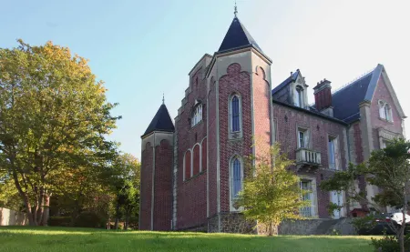 Les Tourelles de Thun Отели в г. Эвекмон