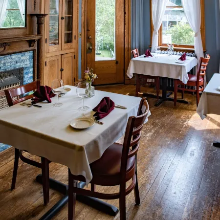 Elk River Hotel & Cafe
