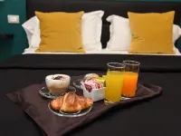 Hotel Kennedy Hotel berhampiran Kolam Renang Scandone