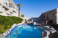 Dolphin Beach Hotel Self Catering Apartments - Strand