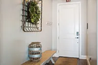 Luxury Zion Village Home - Heated Pool - 14 Guests