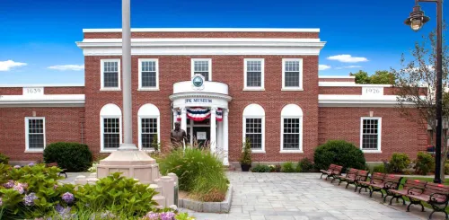 Seaside Retreat - WiFi, Beach Access, Central Location Hotel a Hyannis