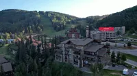 Cozy Studio for 2 at Purgatory Village - Kendall 335, Durango, CO with Plaza View. Hotels in La Plata County
